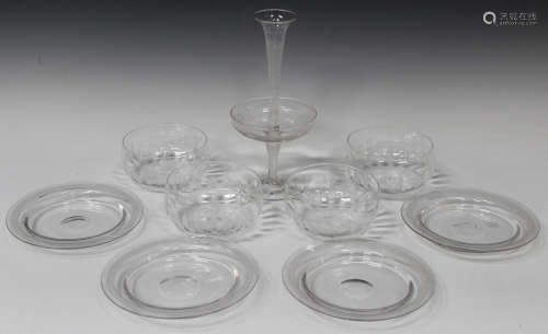 An assorted group of table glassware, late 19th and 20th century, including a set of ten finger