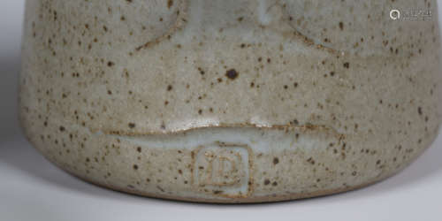 A Jeremy Leach Lowerdown Pottery tenmoku glazed yunomi, impressed seal marks to base, height 8.