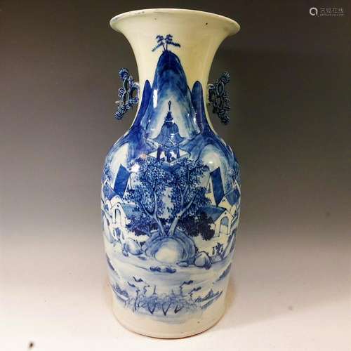 CHINESE ANTIQUE BLUE WHITE PORCELAIN VASE - 19TH