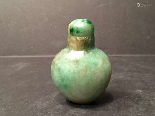 OLD Large Chinese Green Jade (Feicui Jade) Snuff