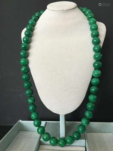 OLD Chinese Green Jade Necklace, each bead 12mm