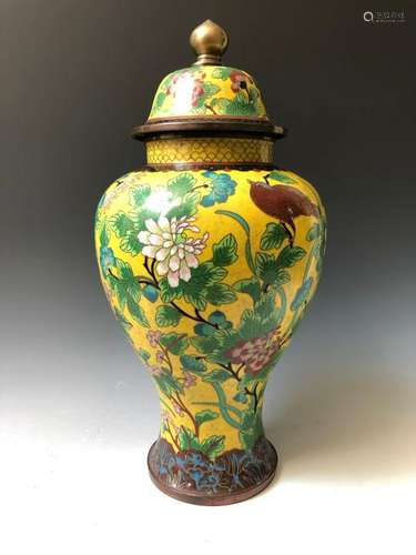 A FINE ANTIQUE CLOISONNE JAR