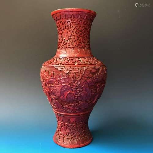 A CHINESE ANTIQUE RED LACQUER VASE, 19C.