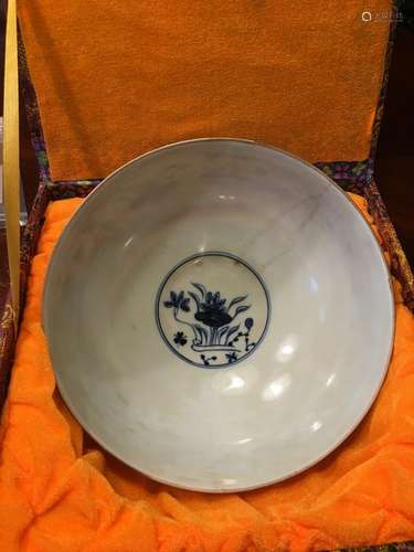 Chinese Blue and White Large Bowl, Xuande mark.