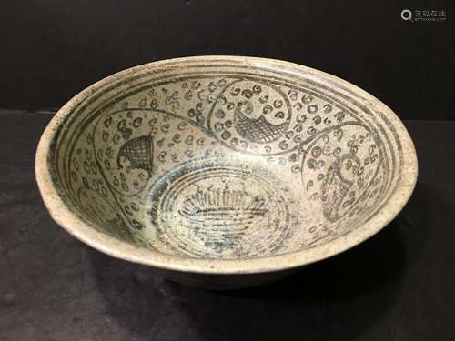 ANTIQUE Thai  Sawankhalok Flower BOWL, 8 1/4