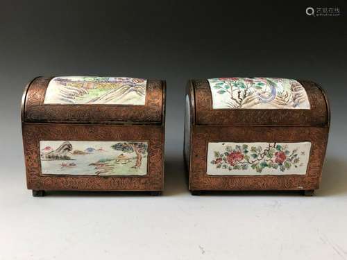 A BEAUTIFUL PAIR OF ENAMEL BOX. 19TH CENTURY