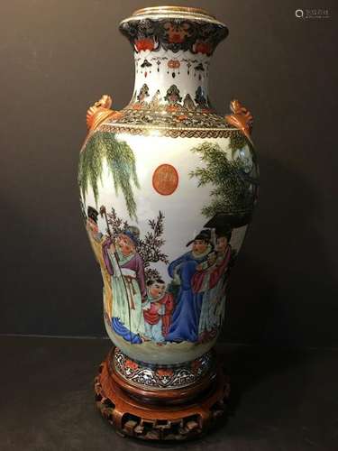 OLD Chinese Famille Rose Vase with two bats on