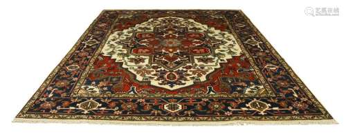 Agra Serapi carpet