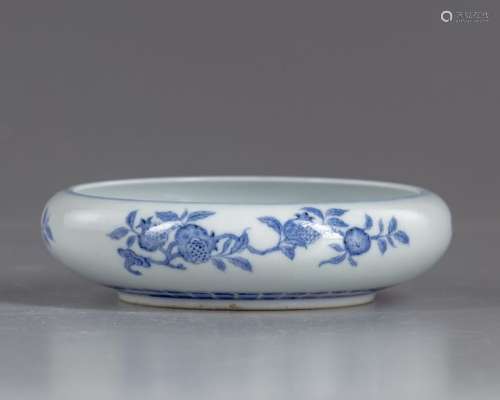 A Chinese blue and white brush washer
