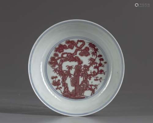 A Chinese iron red dish