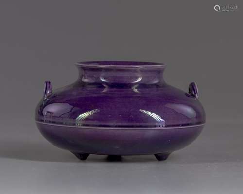 A Chinese deep purple porcelain pot