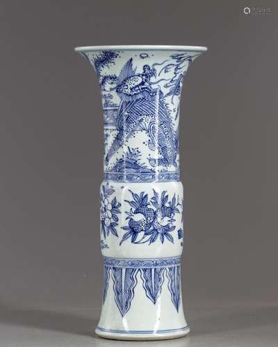 A Chinese blue and white gu vase