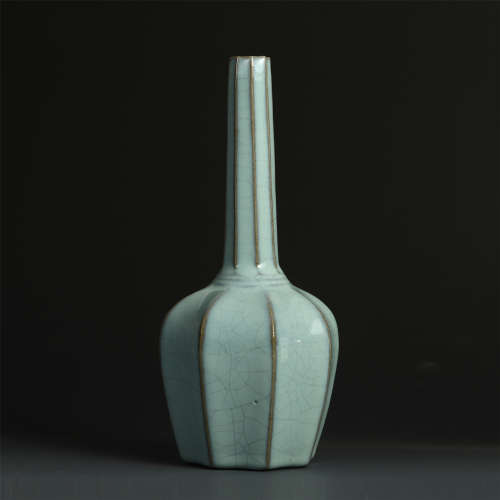 CHINESE PORCELAIN BLUE GLAZE OCTAGONAL VASE