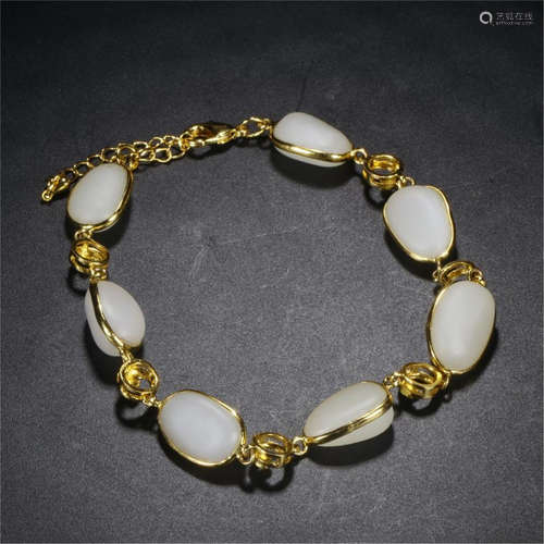 CHINESE WHITE JADE BEAD 18K GOLD BRACELET