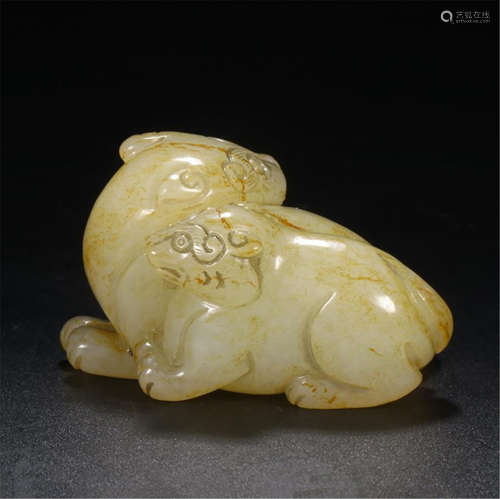 CHINESE ANCIENT JADE BEAST TABLE ITEM