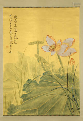 CHINESE SCROLL PAINTING OF LOTUS ON GOLD PAPER