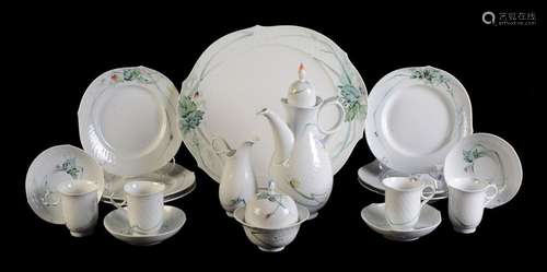 A modern Meissen 'Waves Relief' part breakfast ser…