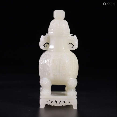 CHINESE WHITE JADE LIDDED VASE ON STAND