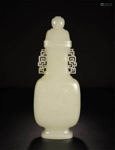 CHINESE WHITE JADE LIDDED FLATTEN SQUARE VASE