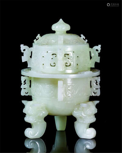 CHINESE WHITE JADE TRIPLE FEET LIDDED CENSER