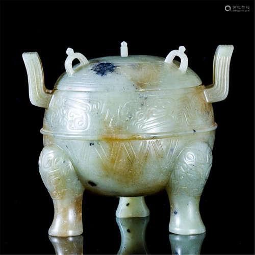 CHINESE CELADON JADE TRIPLE FEET LIDDED ROUND CENSER