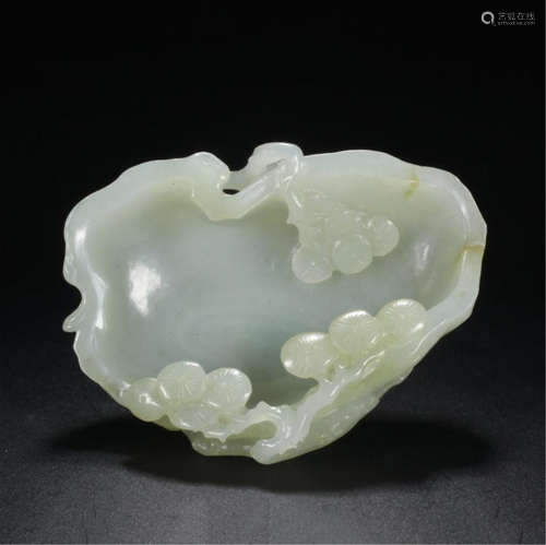 CHINESE WHITE JADE PINE BRUSH WASHER