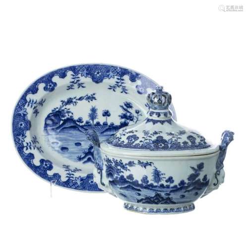 Chinese Porcelain, Blue Tureen with platter, Qianlong