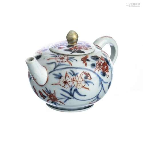 Chinese Porcelain Imari Teapot, Kangxi