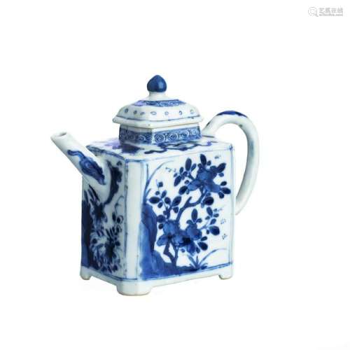 Rectangular Chinese Porcelain Teapot, Kangxi