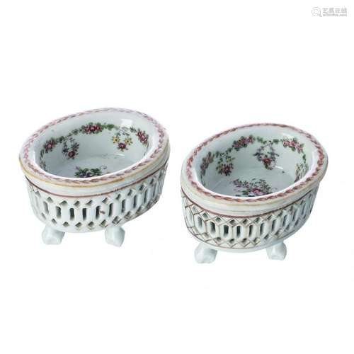 Chinese Porcelain famille rose pair of salt cellars,