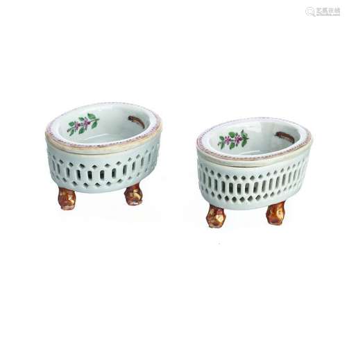 Pair of Chinese Porcelain oval Salt Cellars, Qianlong