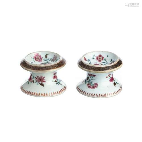 Pair of Round Chinese Porcelain Salt Cellars, Yongzheng