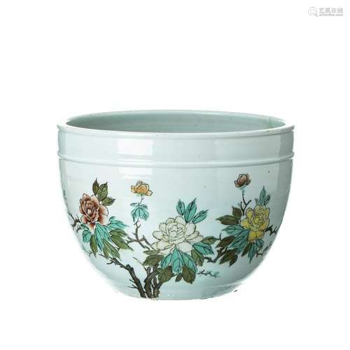 Chinese Porcelain 'Peonies' cachepot, Minguo