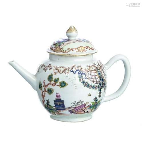 Chinese Porcelain 'Altar of love' Teapot, Qianlong