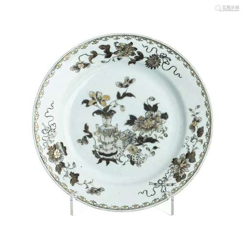 Chinese porcelain Grisaille Plate, Qianlong