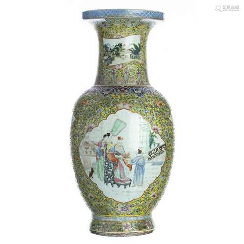 Large Figural Chinese Porcelain Vase, Minguo