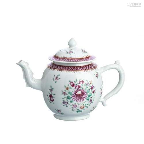 'Flower' Teapot in Chinese porcelain, Qianlong