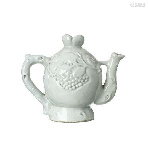 Cadogan blanc de chine Teapot