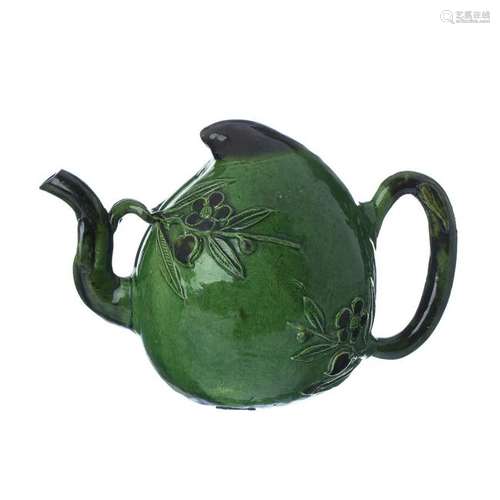 Cadogan teapot in Chinese porcelain