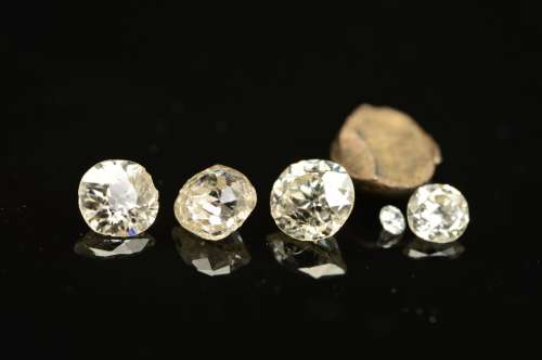 THREE OLD EUROPEAN CUT DIAMONDS, ranging between 0.15ct-0.20ct, colour assessed as I-K, clarity