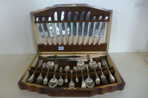 An oak cased Arthur Price and Co canteen of cutlery, six setting - 53 pieces including carving