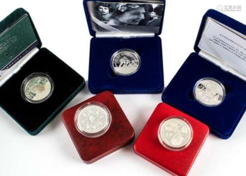 Eight Royal Mint silver proof commemorative coins, all boxed, including a Trafalgar crown,