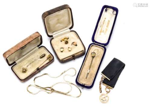 Three gold stick pins, a 9ct gold stud set, 9ct gold bar and masonic fob, 15g, three items cased