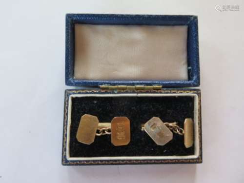 A pair of 9ct yellow gold cufflinks, approx 6 grams