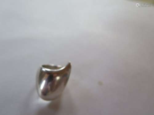 A Georg Jensen silver ring, No 91 - ring size K, approx 18 grams, marks consistent with use