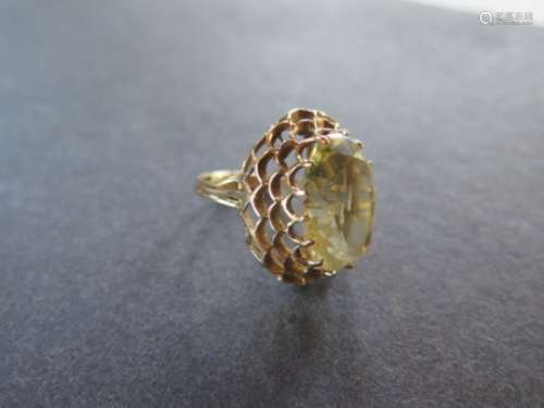 A 9ct gold citrine ring, size J, approx 5.9 grams, generally good