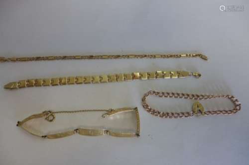 Four 9ct gold bracelets, length between 18 and 20cm each, total weight approx 20 grams, all wearable