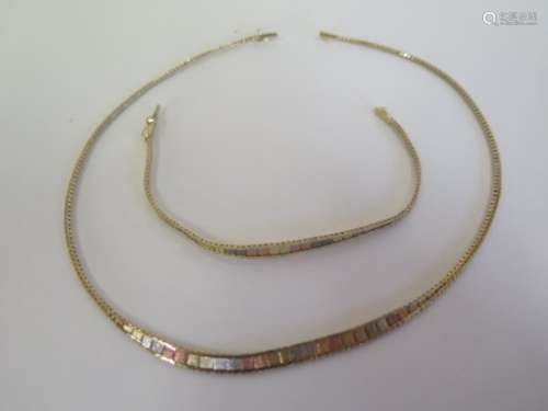 A 14ct tri-colour gold necklace, approx 11 grams, and a matching bracelet, approx 5.5 grams, good