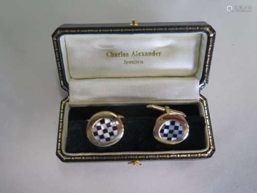 A pair of 9ct cufflinks with chequer board mother of pearl and onyx decoration, approx 10 grams,