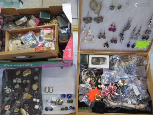 A good selection of costume jewellery